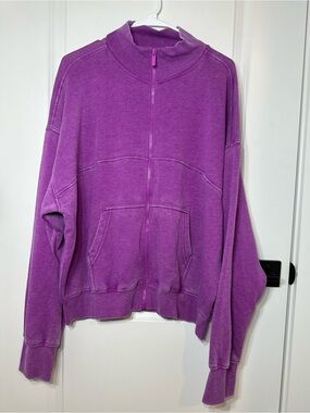 Brisas Womens Zip-Front Purple Sweatshirt